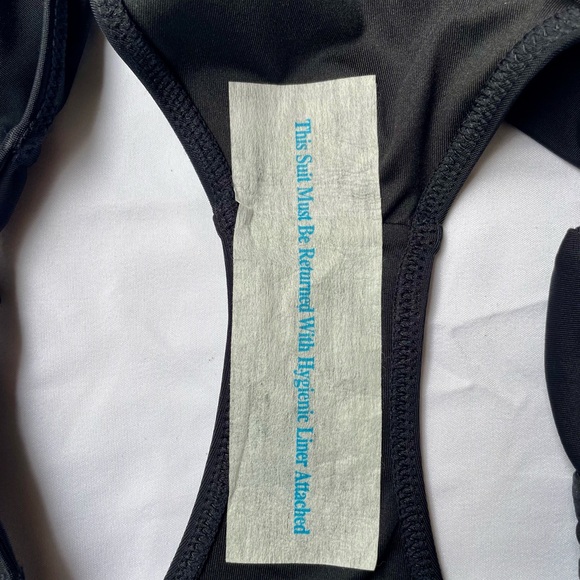 SHADE & SHORE BIKINI BOTTOMS WITH SIDE TIES. BLACK. SIZE M - Picture 7 of 7